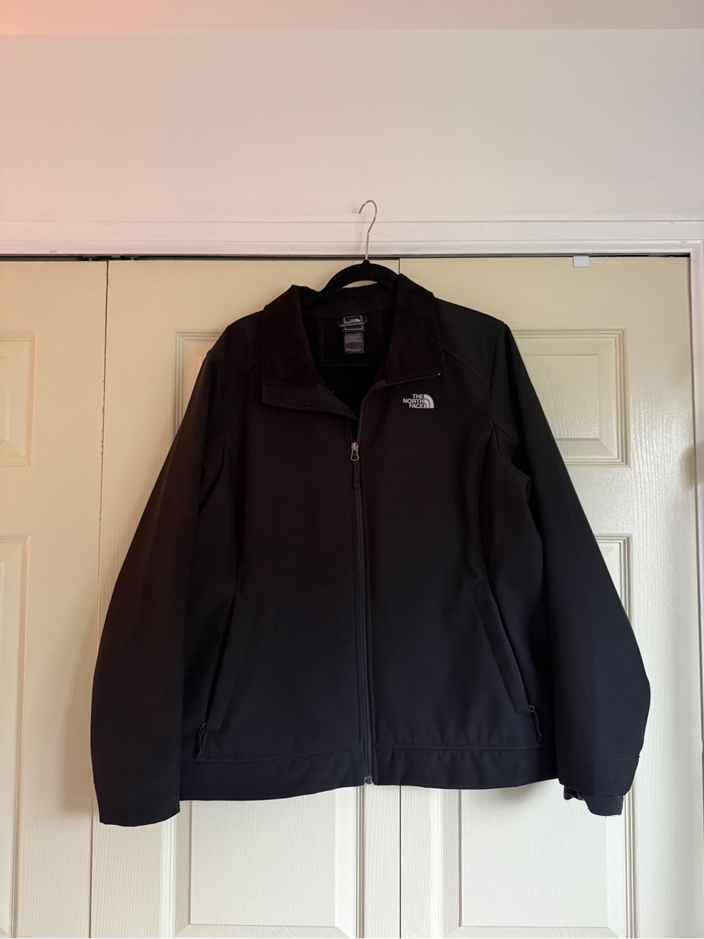 The North Face Women’s Black Performance Soft-Shell Jacket